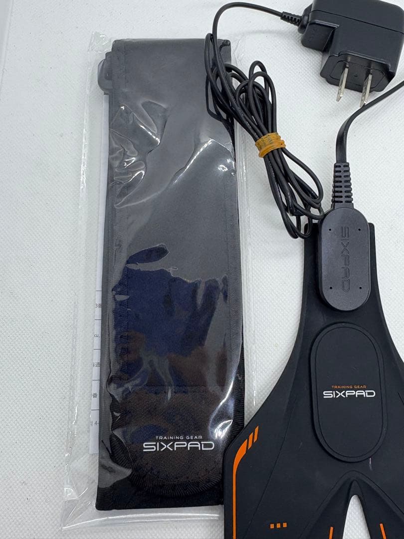 【美品】チェストフィット 正規品　シックスパッド SIXPAD