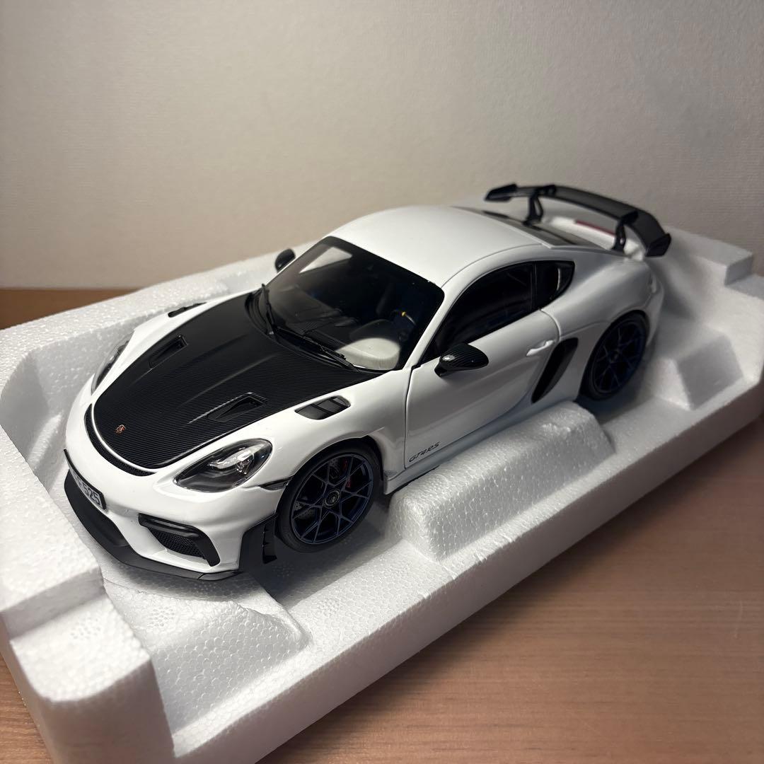 ノレブ　ポルシェ 718 ケイマン GT4 RS 1/18 ミニカー ホワイト