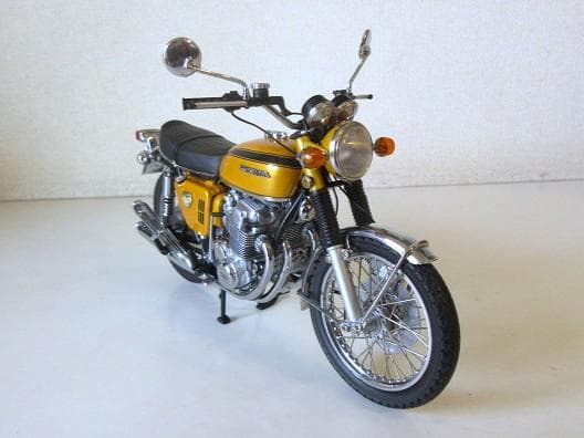 特価 MINICHAMPS (1/12) ホンダ CB750