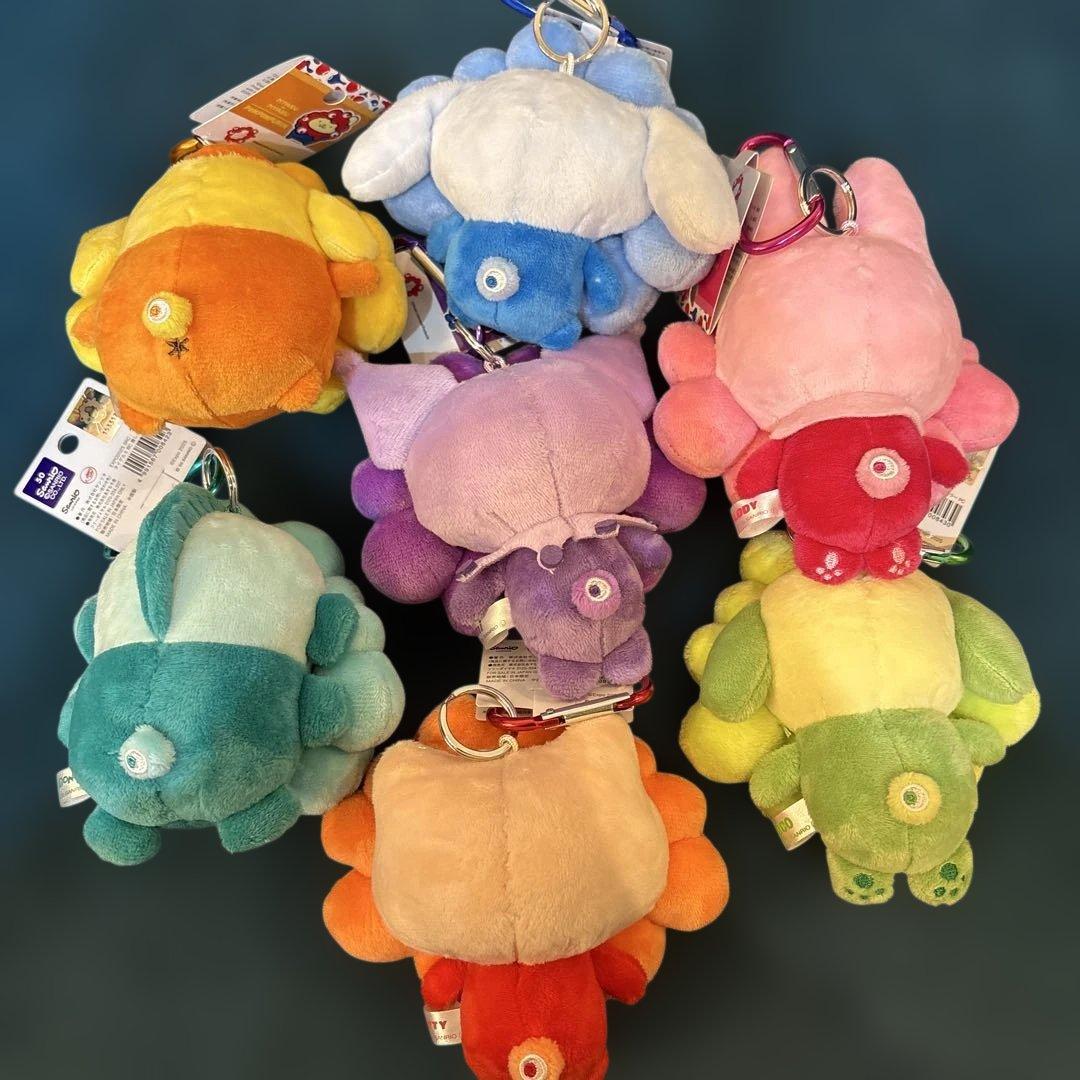 ミャクミャク　サンリオ　推しカラー　ぬいぐるみキーホルダー