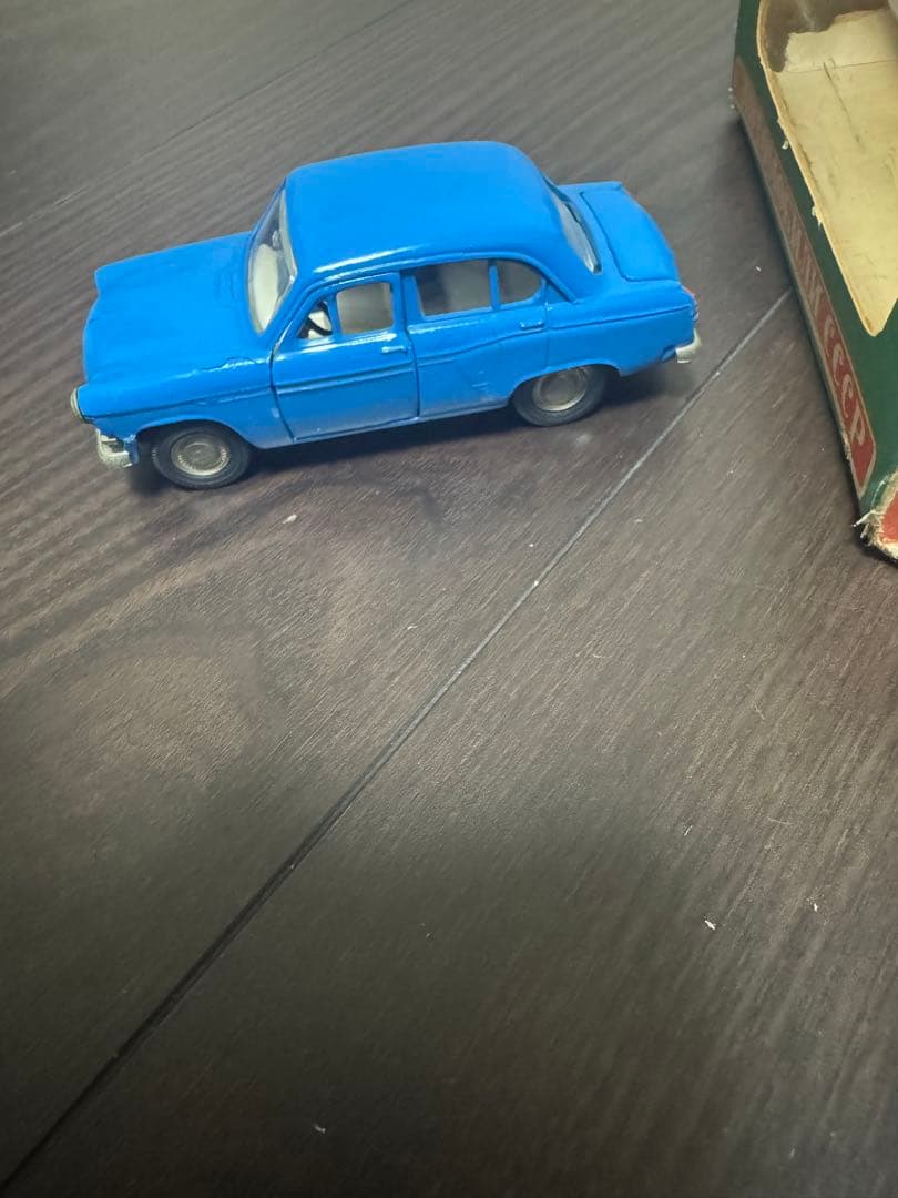 NOVOEXPORT 青色自動車モデル　1:43 A7 403