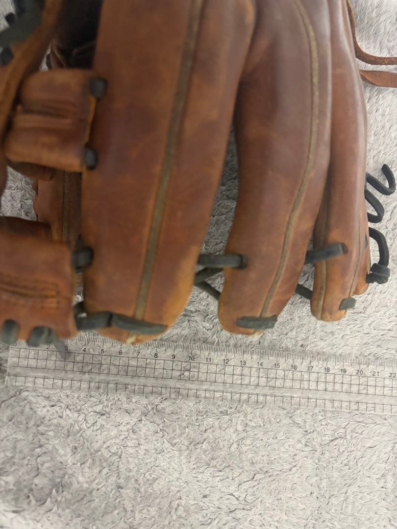 ミツワタイガー軟式内野手グローブコユニ使用