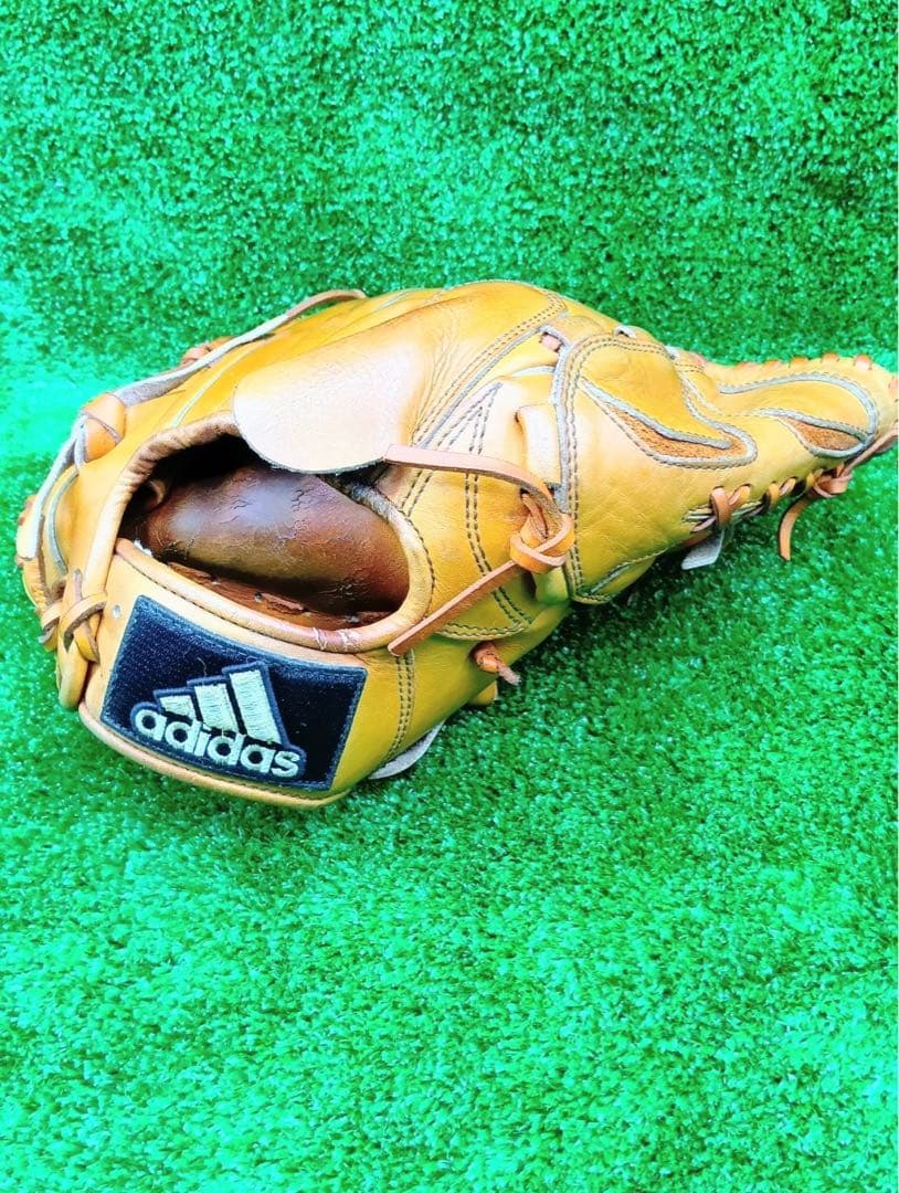 野球グラブ adidas 軟式グローブ