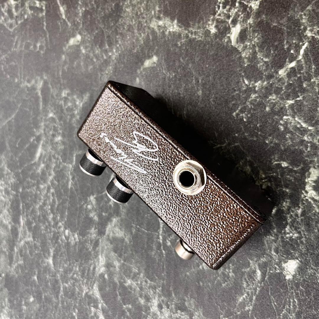 【10525】 Xvive GOLDEN BROWNIE