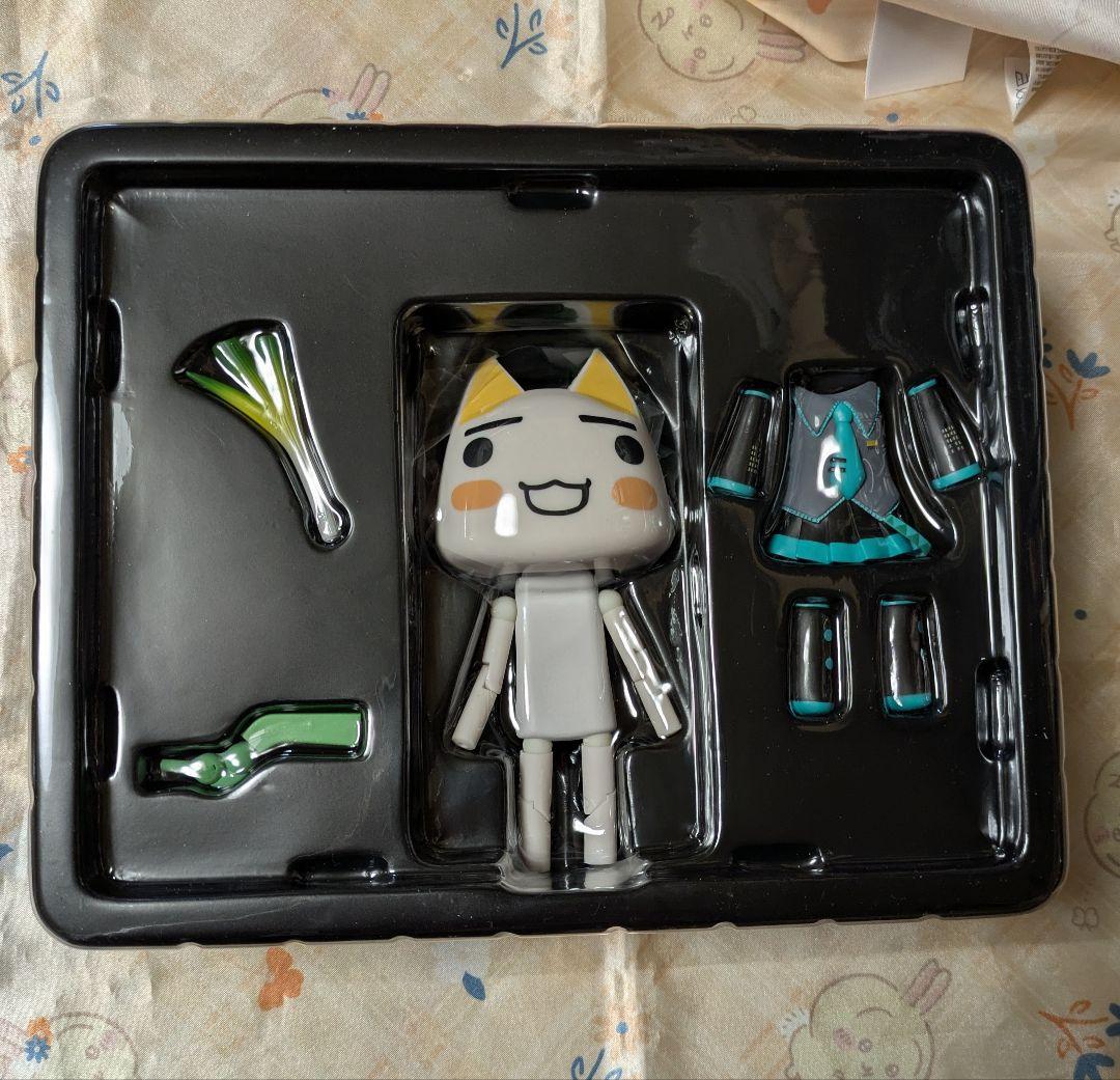 リボルテック どこでもいっしょ 初音ミクver. トロ クロ
