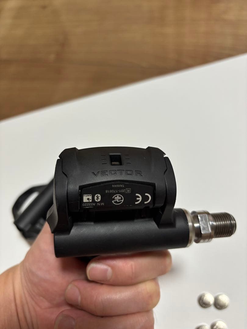 GARMIN（ガーミン)VECTOR 3（ヴェクター3 ペダル型パワーメーター)