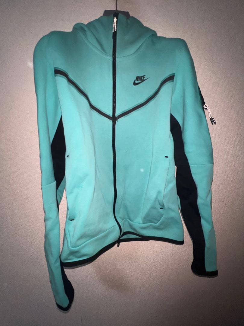 NIKEテックフリース　ティファニーブルー
