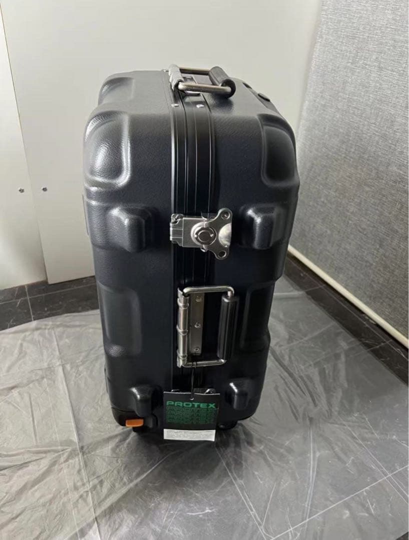 容量27Lプロスペック・前輪ストッパー付4輪キャリーコンテナCR-3300