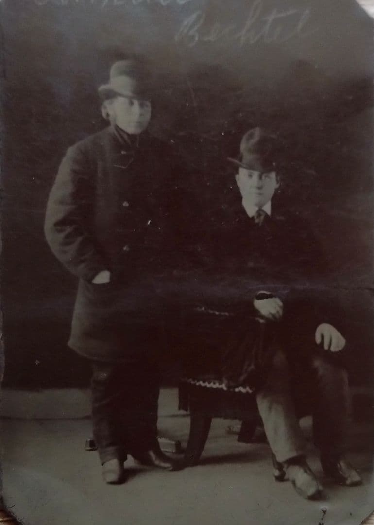 アメリカンアンティーク　写真館　銀板　ダゲレオタイプ　2人の男性　肖像写真