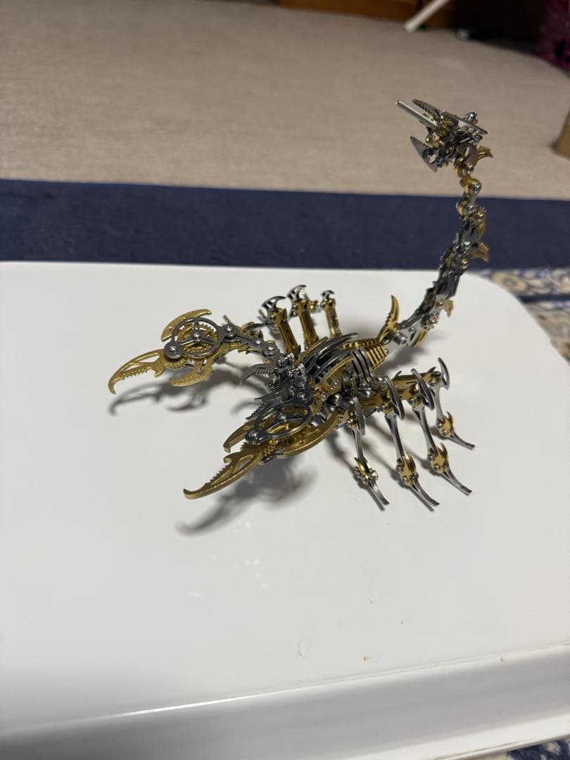 金属製サソリ型インテリア装飾