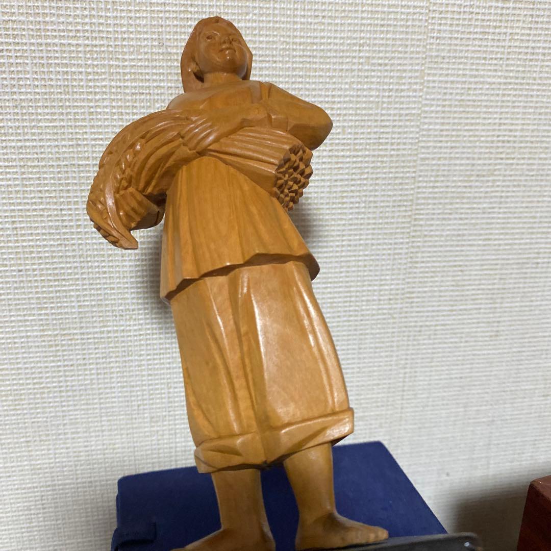 木製 女性像 彫刻 中国伝統衣装　文化大革命時代