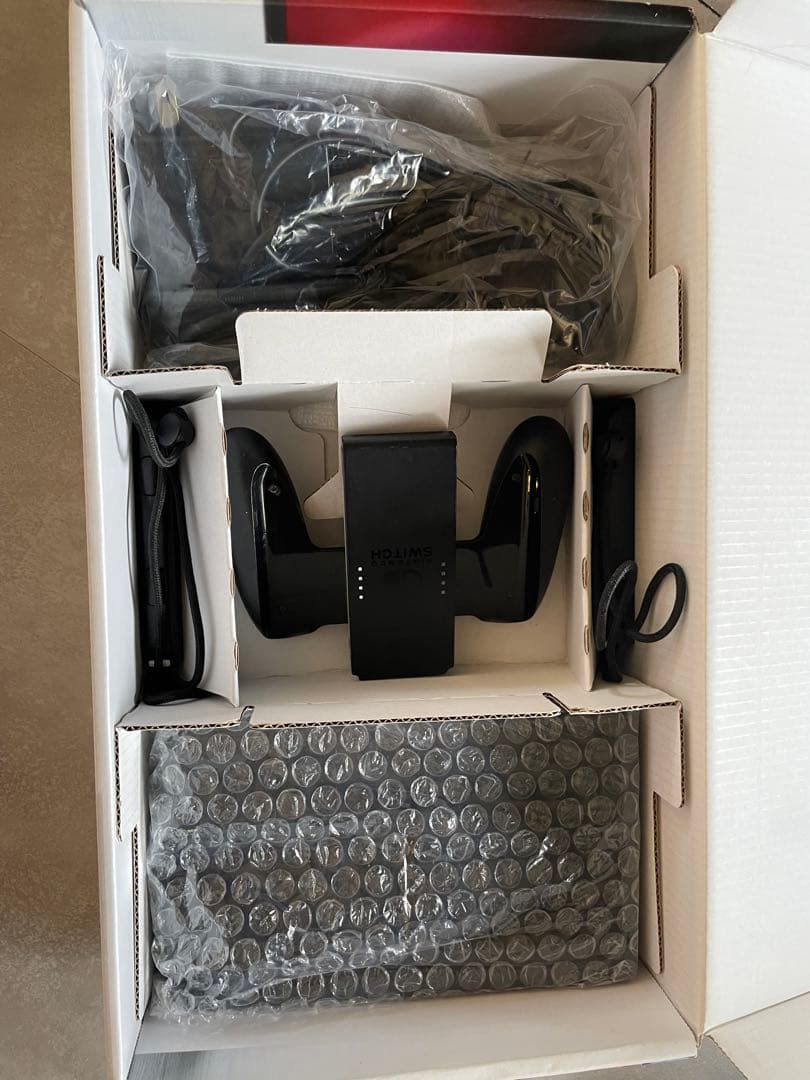 【ジャンク品】Nintendo Switch 付属品完備・ 初期化済