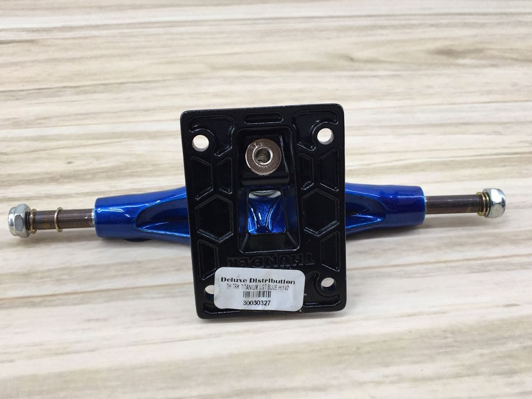THUNDER TRUCK TITANIUM LIGHTS スケボー パーツ