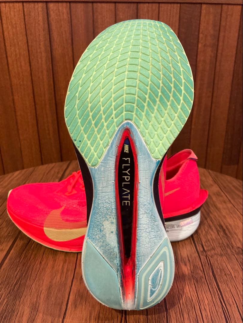 中古品 【NIKE】ズームX ヴェイパーフライ ネクスト% 4 25cm