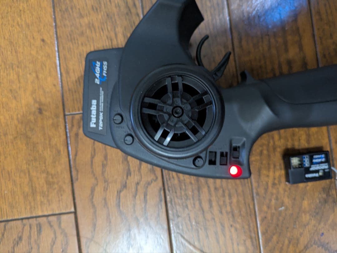 Futaba（フタバ ）プロポ 2PSK-2.4G 受信機セット　ラジコン