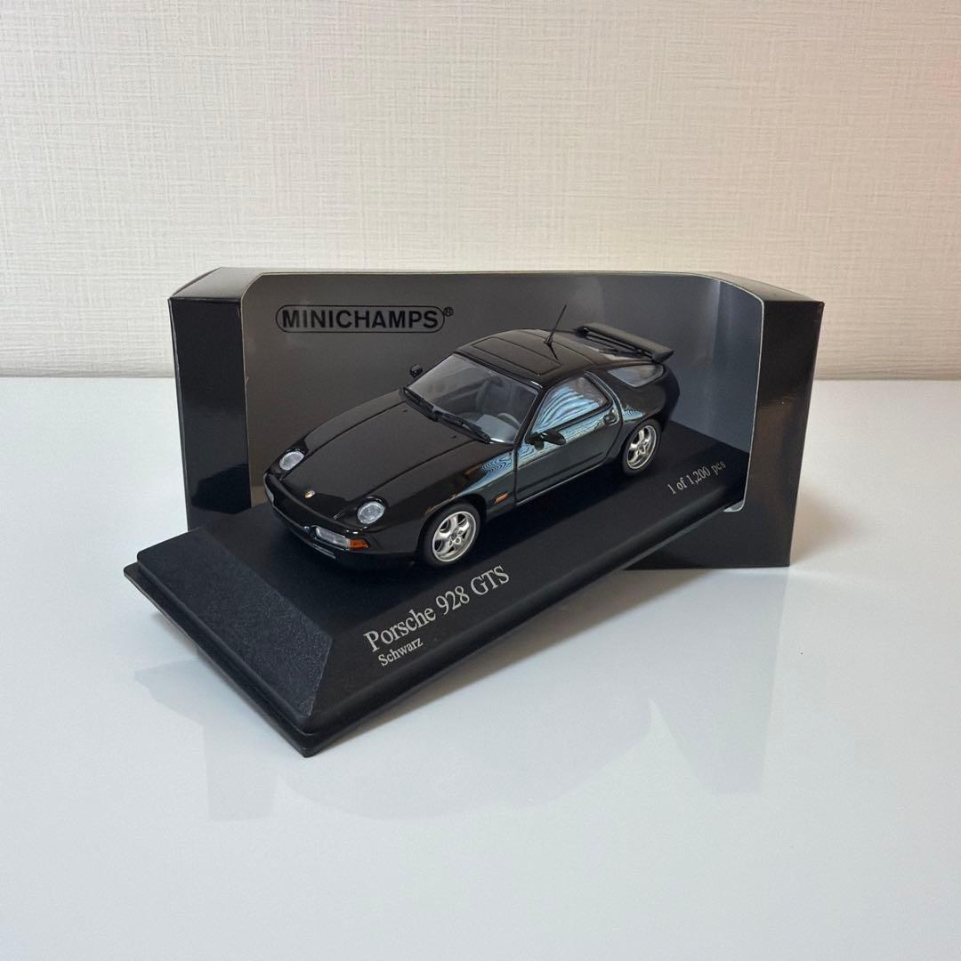 ミニカー 1/43 Porsche 928 GTS 1991 / PMA