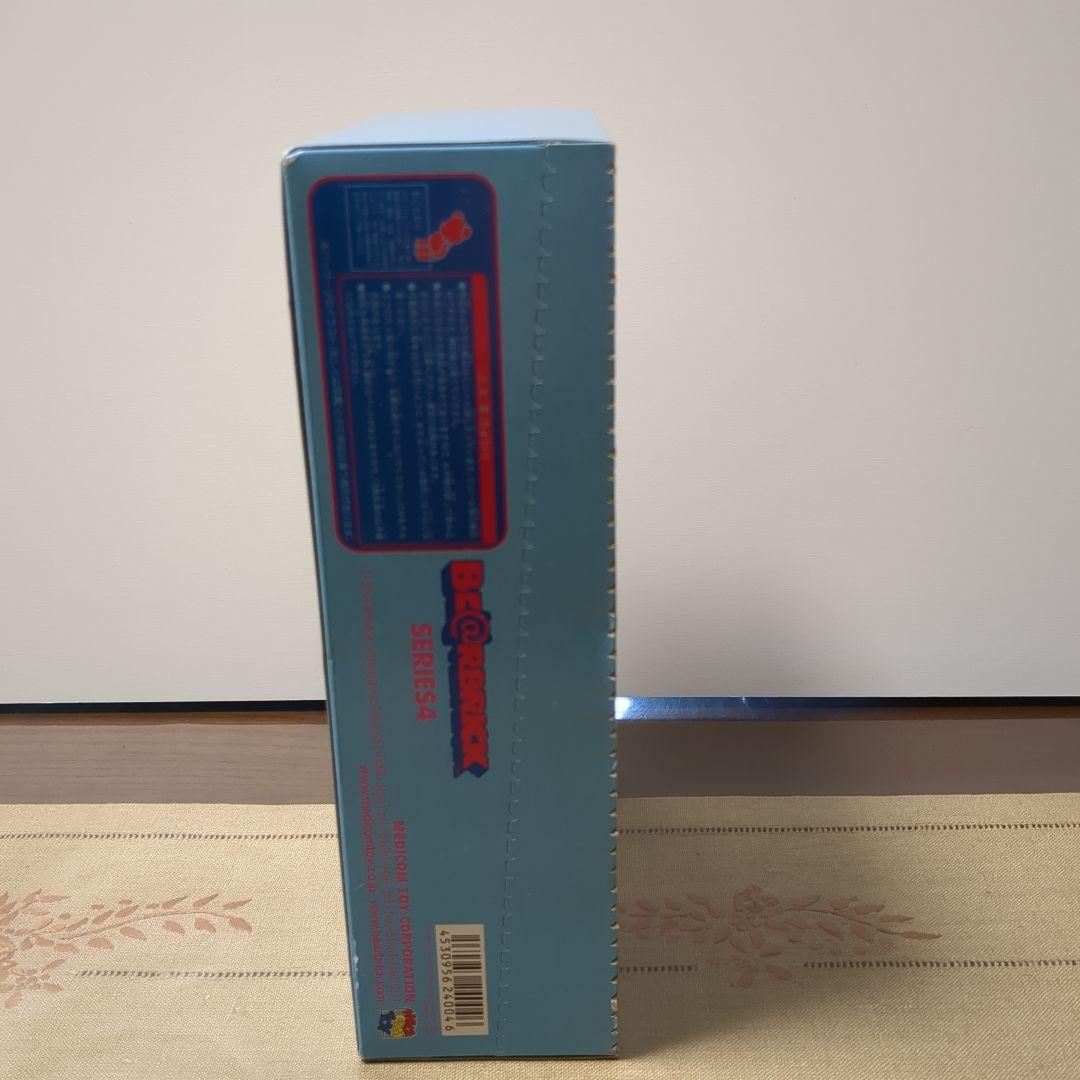 値下げ！未開封box　BE@RBRICK　ベアブリックシリーズ4