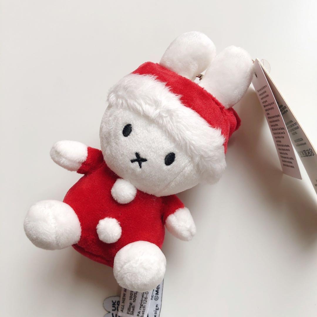 【futaba】miffy オランダ限定　サンタ　マフラー　キーホルダー