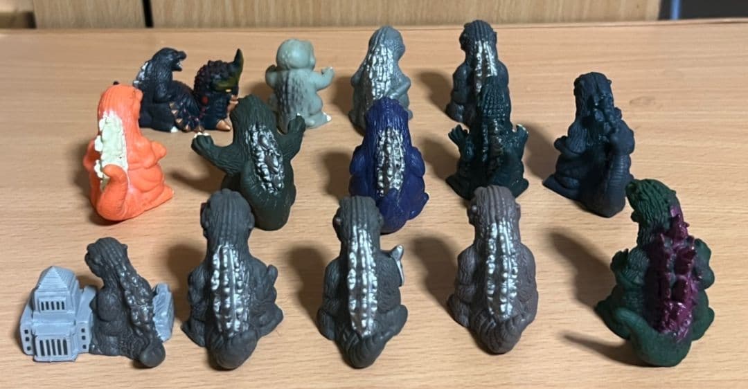 バンダイ　SD ゴジラ　怪獣王倶楽部　指人形　フィギュア　ソフビ　33体