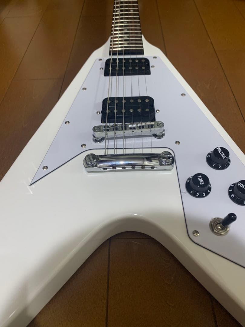 PLAYTECH プレイテック　FV430　WHITE フライングV