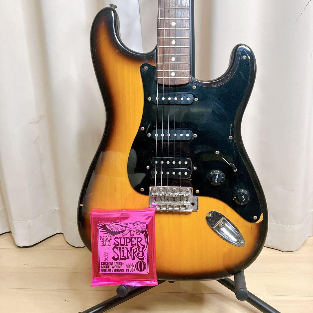FERNANDES フェルナンデス ストラトキャスタータイプ サンバースト