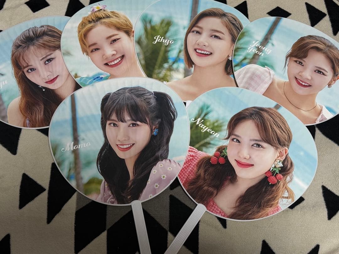 TWICE グッズ