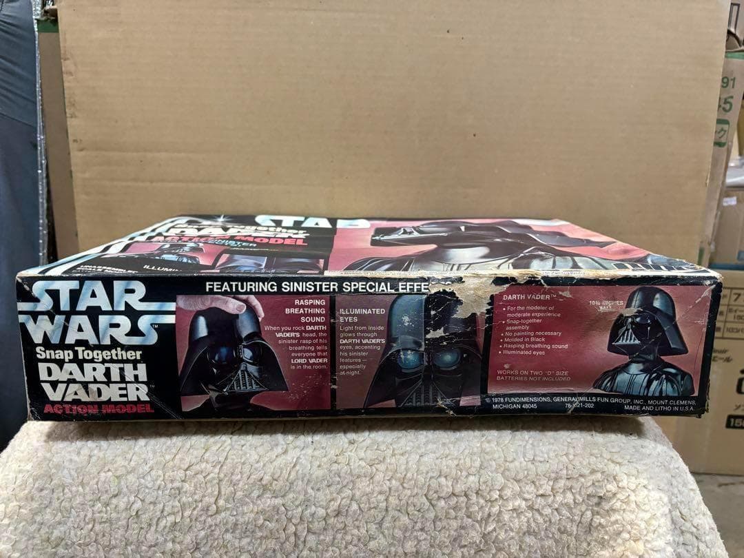 スターウォーズ　ダースベイダー　超レア品　バストプラモデル　箱ダメージ多数あり
