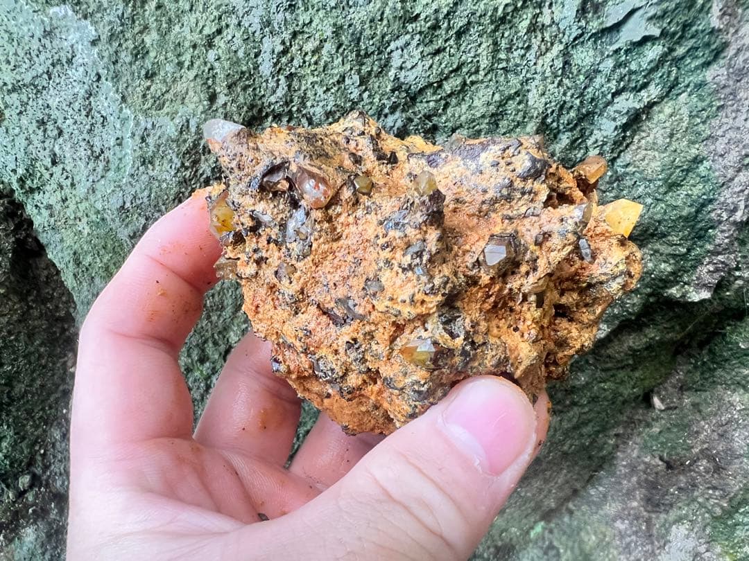 龍脈の精髄 クラスター 魂を浄化しご縁を結ぶ 売上一部保護猫活動に使用
