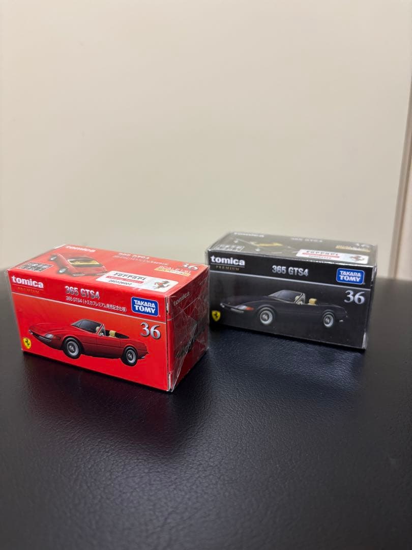 期間限定値引き【新品未使用】トミカ　歴代フェラーリ　34台+フェラーリセット8台