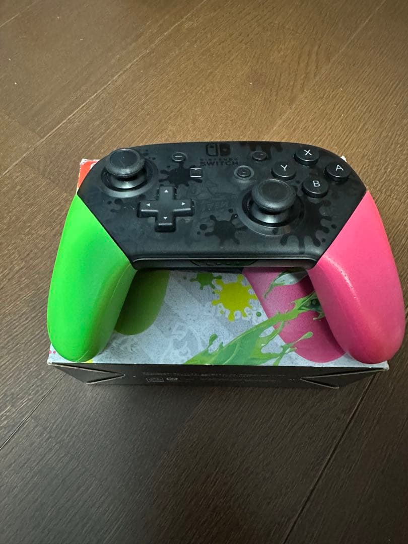Nintendo Switch 本体とプロコントローラーセット