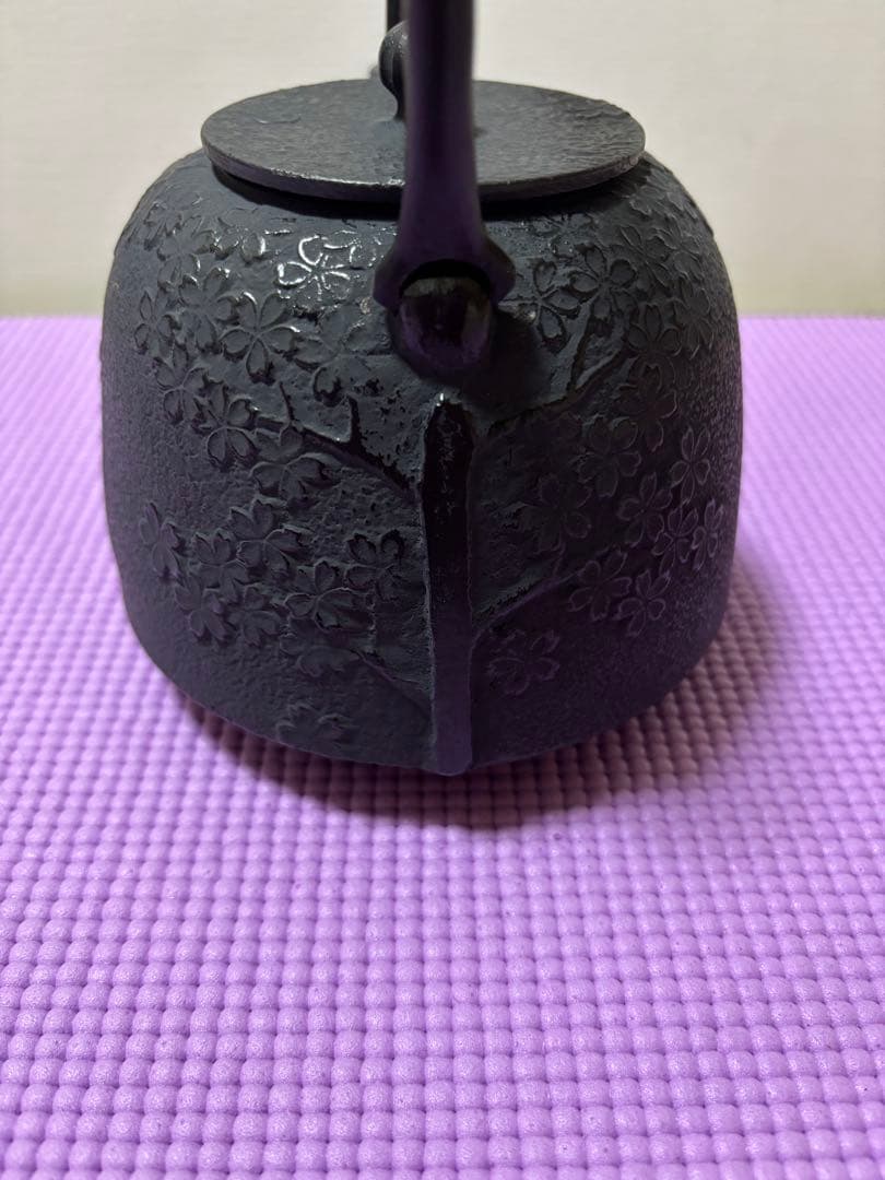未使用品　南部鉄器　及甚　桜模様　急須