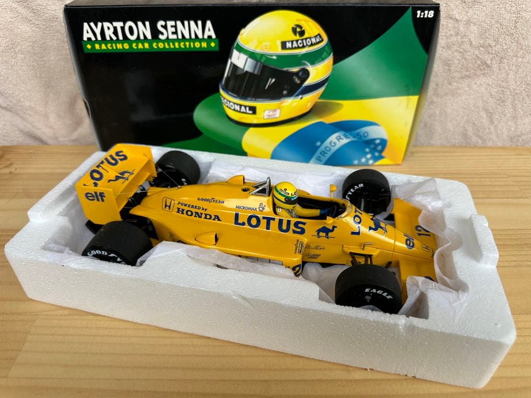 Ayrton Senna Lotus HONDA 1/18 アイルトン セナ
