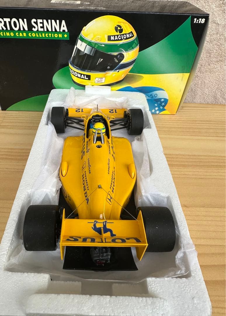 Ayrton Senna Lotus HONDA 1/18 アイルトン セナ