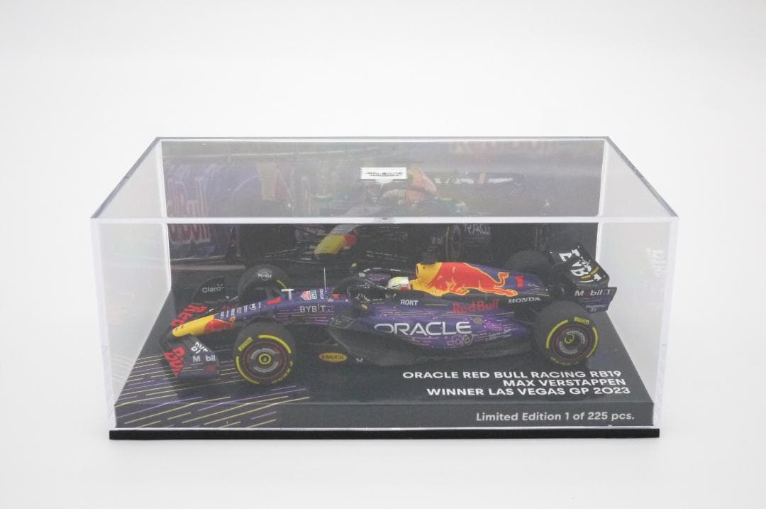 F1コレクション1/43 レッドブル RB19ラスベガスフェルスタッペン