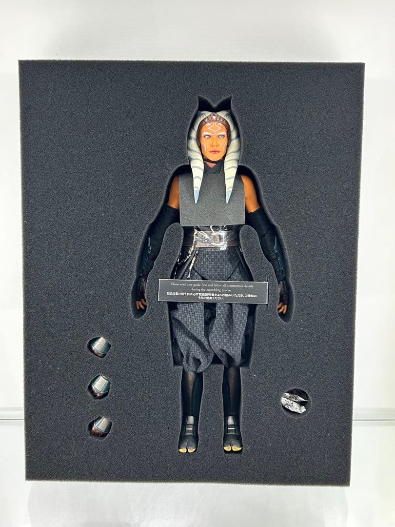 【美品】スターウォーズ ホットトイズ アソーカ　マンダロリアン　HOTTOYS
