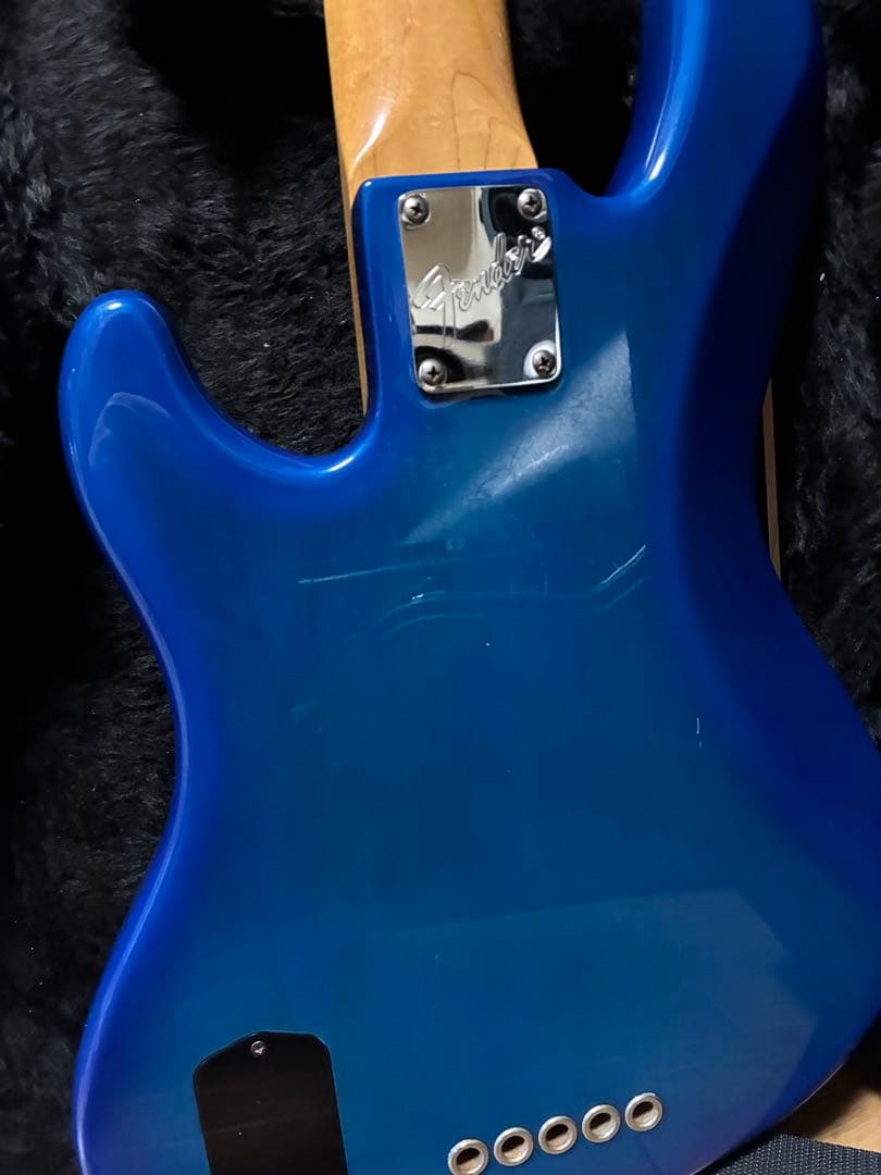 ベース Fender American Deluxe Jazz Bass V