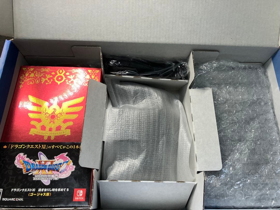 【オークション】Nintendo Switch　ロトエディション　ソフト付き