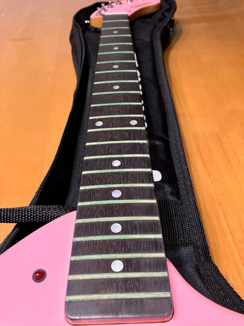 Fernandes エレキギター ピンク ケース付き