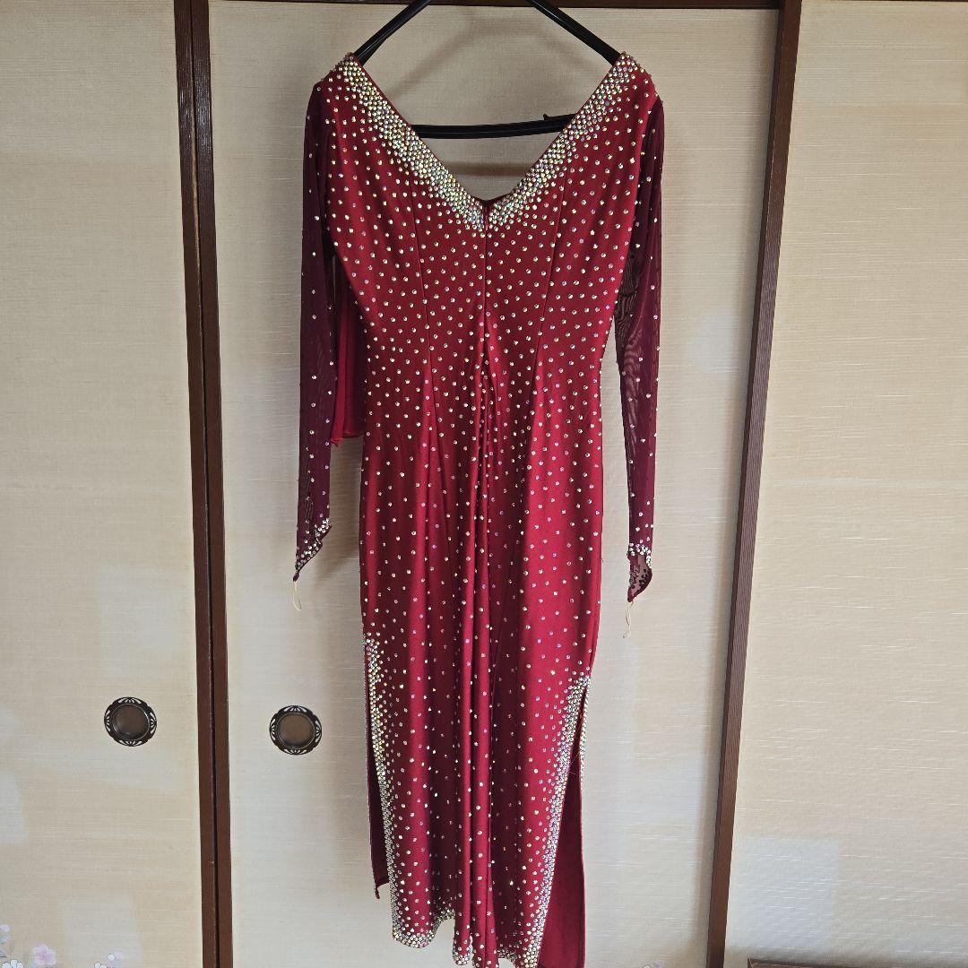 赤いビーズ装飾社交ダンスドレス