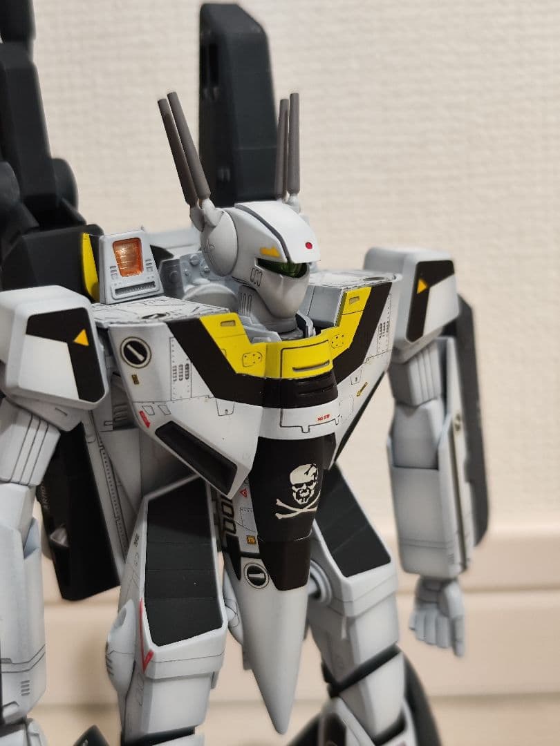 超時空要塞マクロス　1/72　ストライクバルキリー　VF-1S　塗装済完成品