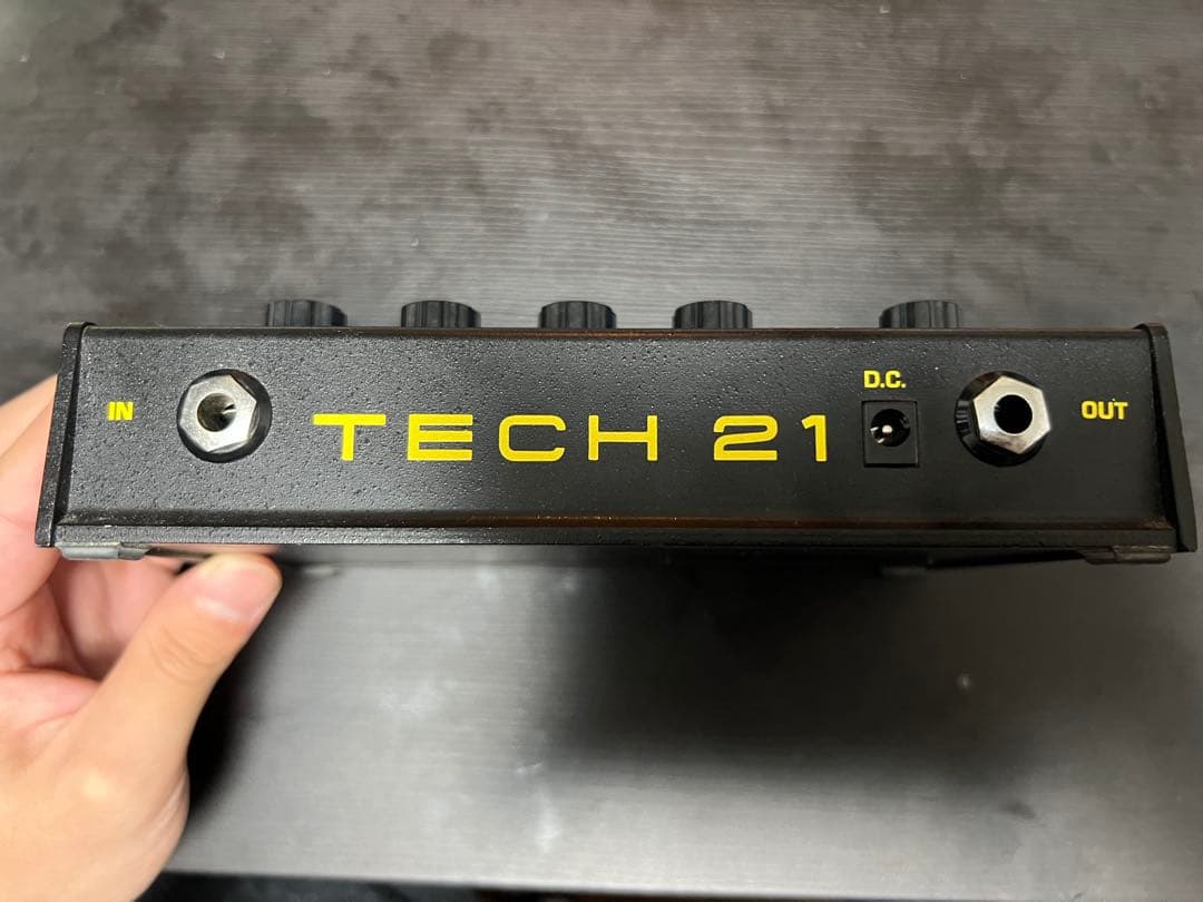 ブラックフライデー TECH 21 NYC SansAmp TRI-A.C.