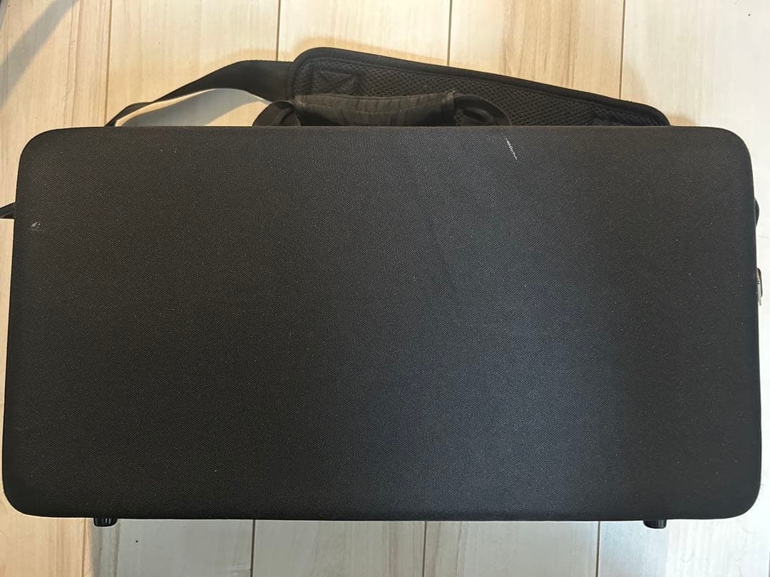 zoom B6 箱、取扱説明、ケース、ペダル、BTA-1、ストラップ　セット