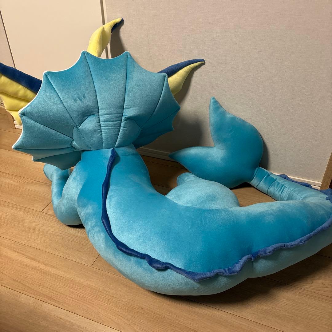ポケモン シャワーズ　等身大ぬいぐるみ