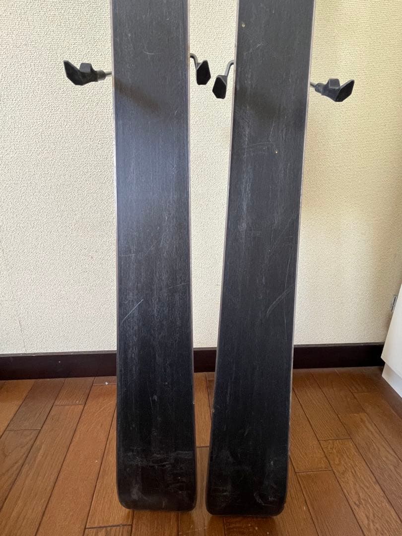 スキー板 ATOMIC All mountain, NOMAD Select