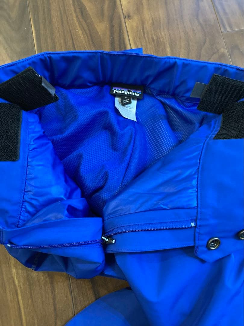 パタゴニア Patagoniaレディース　スノーウェア　スキーウェア上下セット