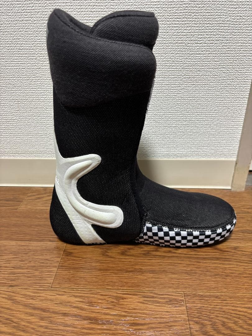 VANS INVADO PRO 24-25モデル スノーボードブーツ 25.5