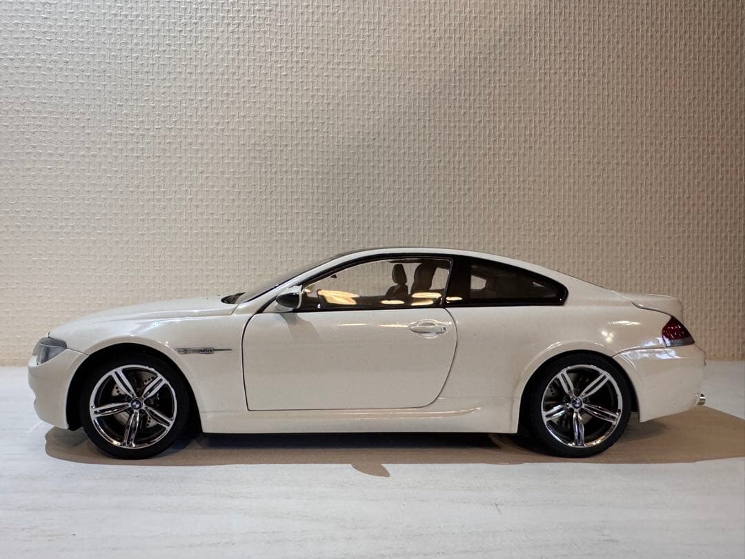 KYOSHO  M6 Coupe 1:18 ホワイト