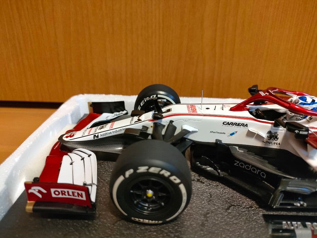 アルファロメオF1c41ミニカー1/18キミライコネン　ラストラン