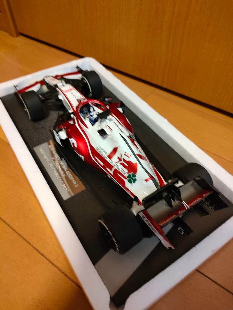 アルファロメオF1c41ミニカー1/18キミライコネン　ラストラン