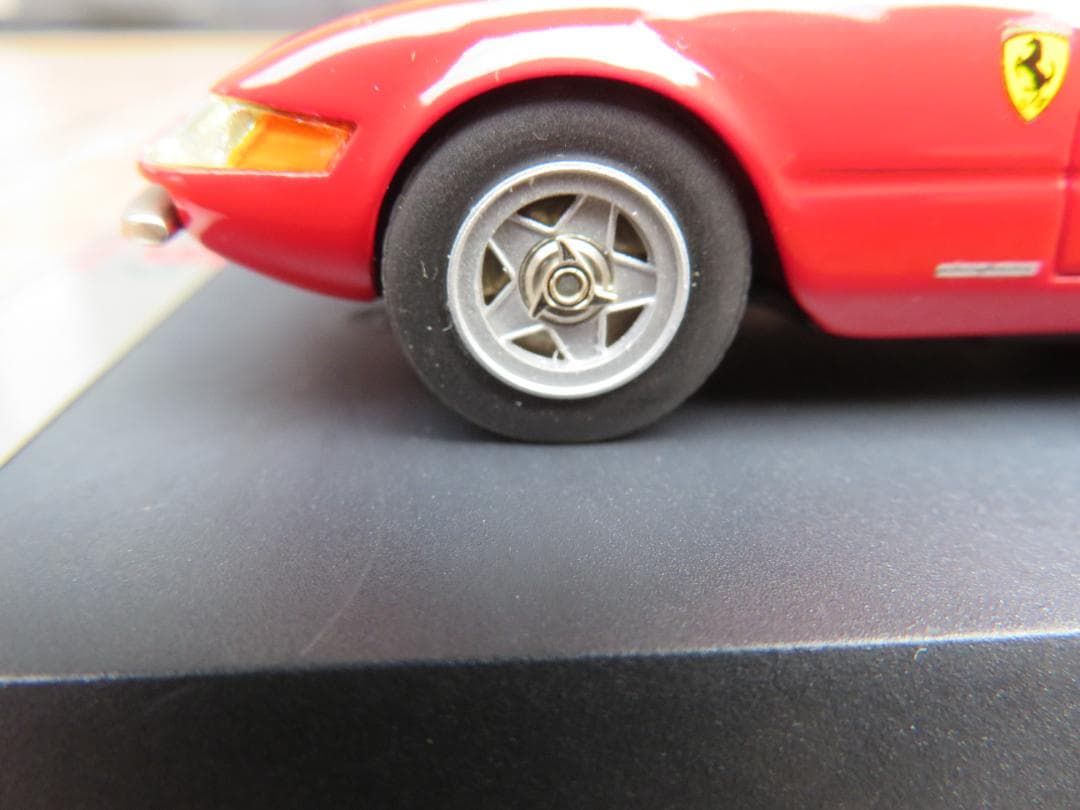 BBR社製　フェラーリ365　GTB4　デイトナ